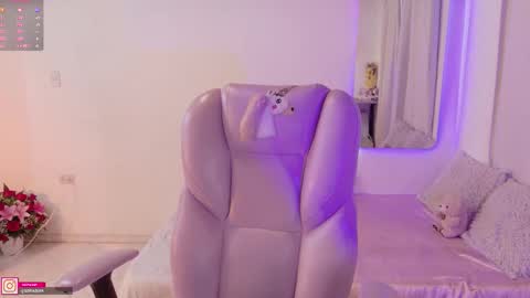 Sofa online show from November 25, 9:48 pm