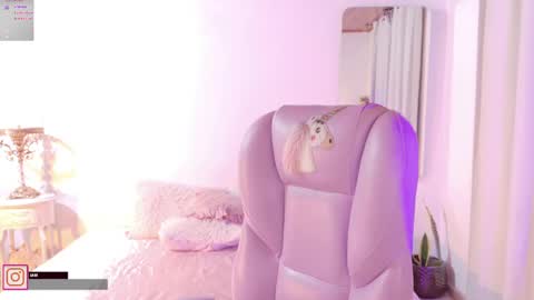 Sofa online show from March 30, 9:27 pm