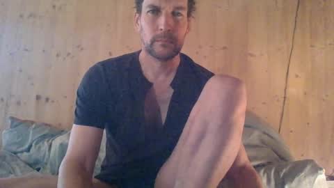 paueriwan online show from April 1, 8:04 am