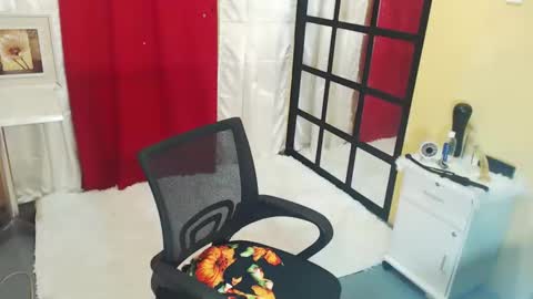 MrBigPaul online show from September 18, 6:59 am