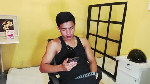 MrBigPaul online show from October 29, 8:49 am