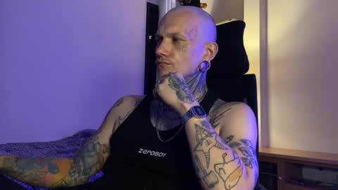 Paul online show from December 18, 3:29 pm