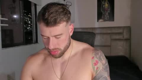 PAUL ROGER online show from February 20, 1:13 am