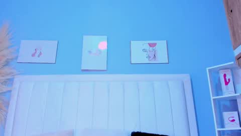 Pau online show from February 24, 7:41 pm