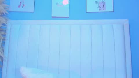 Pau online show from February 26, 10:53 pm