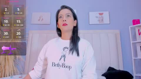 Pau online show from September 17, 6:31 pm