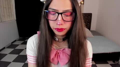 Snapshot of paula_kawaiifu chatting on December 6, 2:06 pm CALL ME PAULA online show from December 6, 2:06 pm