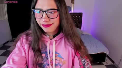 Snapshot of paula_kawaiifu chatting on January 18, 2:12 pm CALL ME PAULA online show from January 18, 2:12 pm