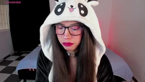 Snapshot of paula_kawaiifu chatting on January 20, 2:36 pm CALL ME PAULA online show from January 20, 2:36 pm