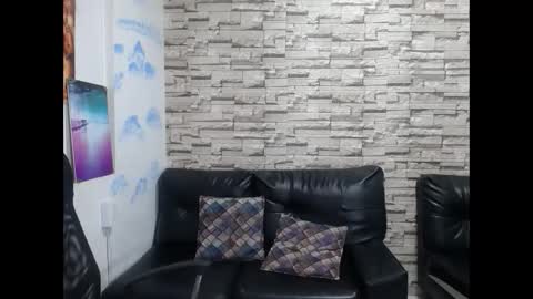 Snapshot of paula_ross_ chatting on February 19, 12:28 am paula ross online show from February 19, 12:28 am