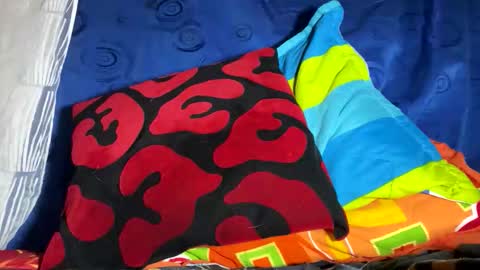 Snapshot of paula_wills chatting on February 5, 4:55 pm Yura independent model online show from February 5, 4:55 pm