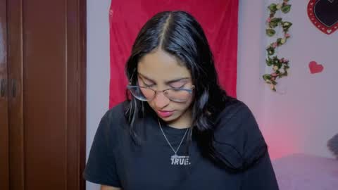 Paula  online show from May 26, 3:35 am