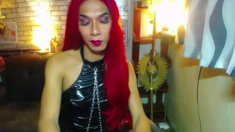 Snapshot of paulaontop chatting on December 24, 12:22 am paulaontop online show from December 24, 12:22 am