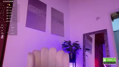 Snapshot of paulatoro__ chatting on July 30, 3:27 am Paula Toro online show from July 30, 3:27 am