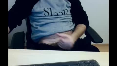 paulbazo83 online show from December 4, 2:59 pm