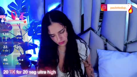 Snapshot of paulette_dupont_ chatting on September 18, 12:23 am paulette_dupont_ online show from September 18, 12:23 am