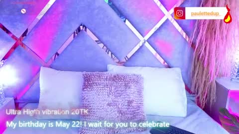 paulette_dupont_ online show from May 13, 3:37 am