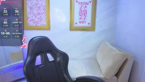 Live 800am 200pm COLOMBIAN HOUR online show from April 16, 1:01 pm