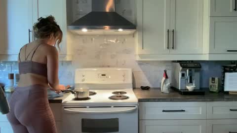 Snapshot of paulilafay chatting on September 16, 1:34 pm Paulila  Fay online show from September 16, 1:34 pm