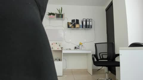 paulina online show from April 28, 7:08 pm