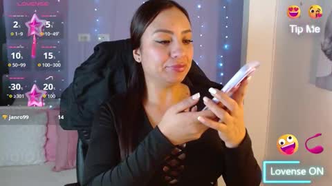 paulina online show from December 4, 4:16 pm