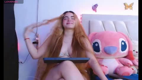 Pau online show from May 16, 3:03 am