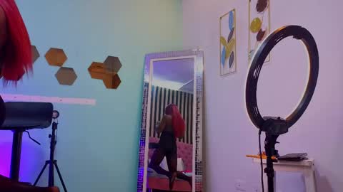 Paulina  online show from May 29, 5:00 pm