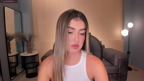 Snapshot of paulinasantosx chatting on March 12, 7:17 pm Paulina Santos online show from March 12, 7:17 pm