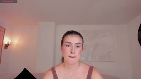 Paulina Santos  online show from December 16, 7:08 pm