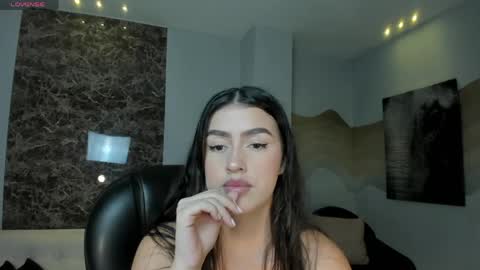 Paulina Santos  online show from May 31, 5:53 pm