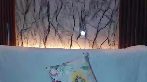 Pauline online show from November 2, 11:40 pm