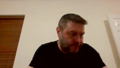Snapshot of pauljr85 chatting on May 19, 1:00 am pauljr85 online show from May 19, 1:00 am