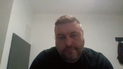 Snapshot of pauljr85 chatting on June 8, 11:38 pm pauljr85 online show from June 8, 11:38 pm