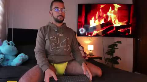 Snapshot of paulodasilva_ chatting on March 20, 12:10 pm Paulo Da Silva online show from March 20, 12:10 pm