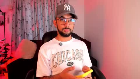 Snapshot of paulodasilva_ chatting on March 24, 11:48 am Paulo Da Silva online show from March 24, 11:48 am