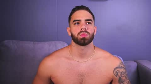 Paul Phoenix online show from December 1, 7:08 pm