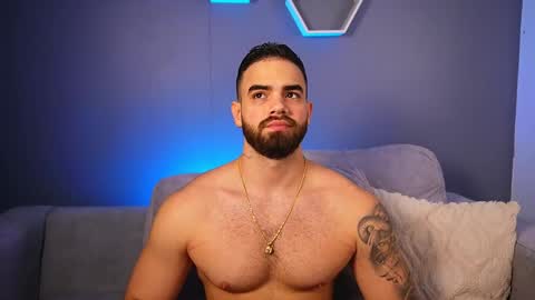 Paul Phoenix online show from February 12, 10:27 pm