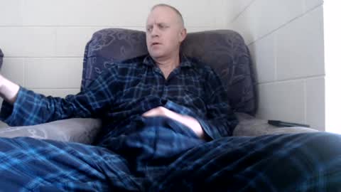 paulstevenson2064 online show from August 7, 1:29 am