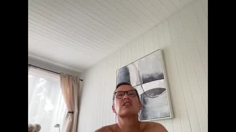 paulwill2377 online show from September 30, 12:48 am