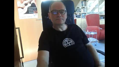 Pavlov aka Peter online show from November 6, 8:37 am