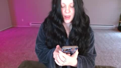 Snapshot of paymommyv chatting on March 15, 4:02 pm Mommy V online show from March 15, 4:02 pm