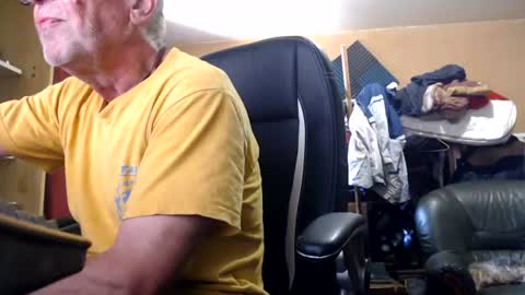 pc8474408 online show from June 28, 11:49 am