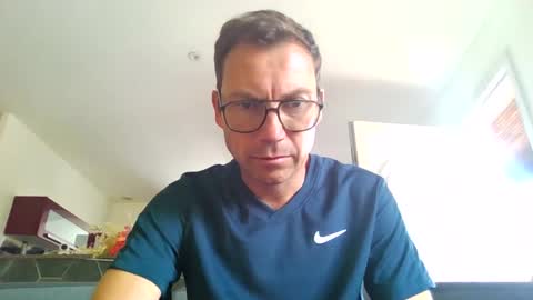 Snapshot of pchittt chatting on September 27, 12:10 pm pchittt online show from September 27, 12:10 pm