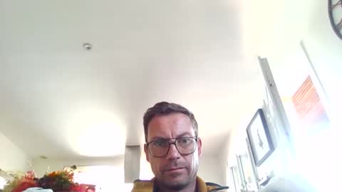 Snapshot of pchittt chatting on October 17, 10:18 am pchittt online show from October 17, 10:18 am