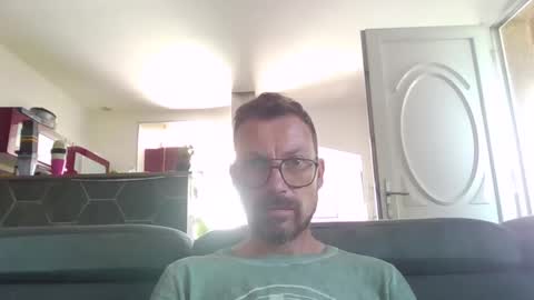 pchittt online show from April 25, 9:23 am