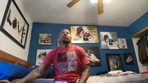 Snapshot of pcuddy3 chatting on November 8, 6:40 pm Phenomenal online show from November 8, 6:40 pm