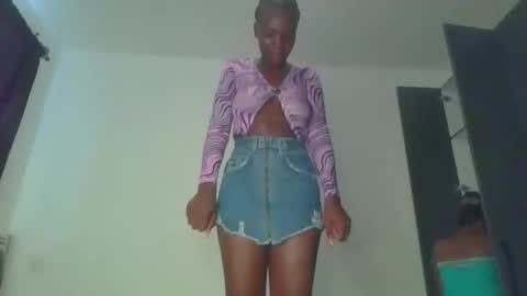 peach_ebonny online show from April 23, 12:29 pm