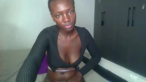 peach_ebonny online show from May 8, 1:38 pm