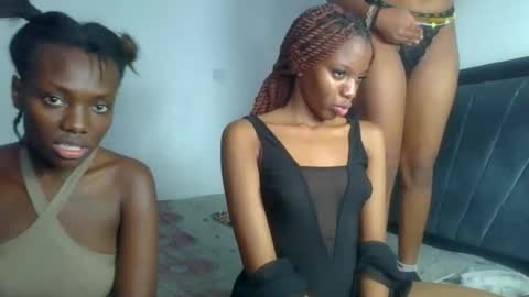 peach_ebonny online show from May 23, 6:45 pm