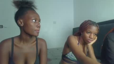 peach_ebonny online show from May 31, 6:20 pm